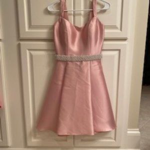 Beautiful Ashley Lauren cocktail dress